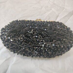 Vintage Coin Purse Heavily Beaded in Black & Sequins. Excellent Condition.